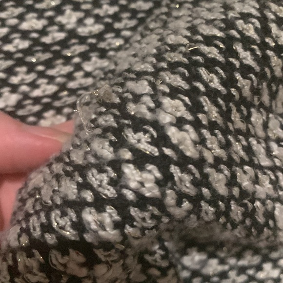 Roommates Sweater XL - Picture 5 of 7